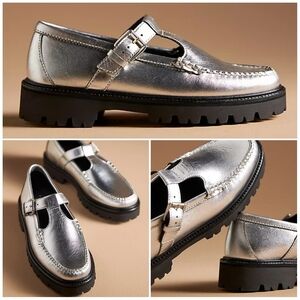 G.H. Bass Weejuns Silver Loafers - Size 5.5
